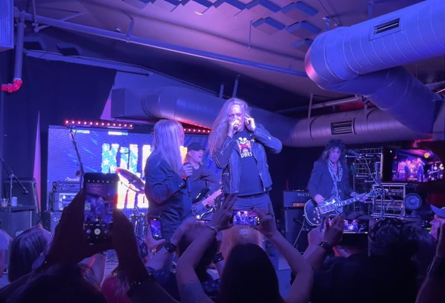 Watch: SEBASTIAN BACH Joins KILLER DWARFS On Stage In Las Vegas - BLABBERMOUTH.NET SEBASTIAN BACH,KILLER DWARFS